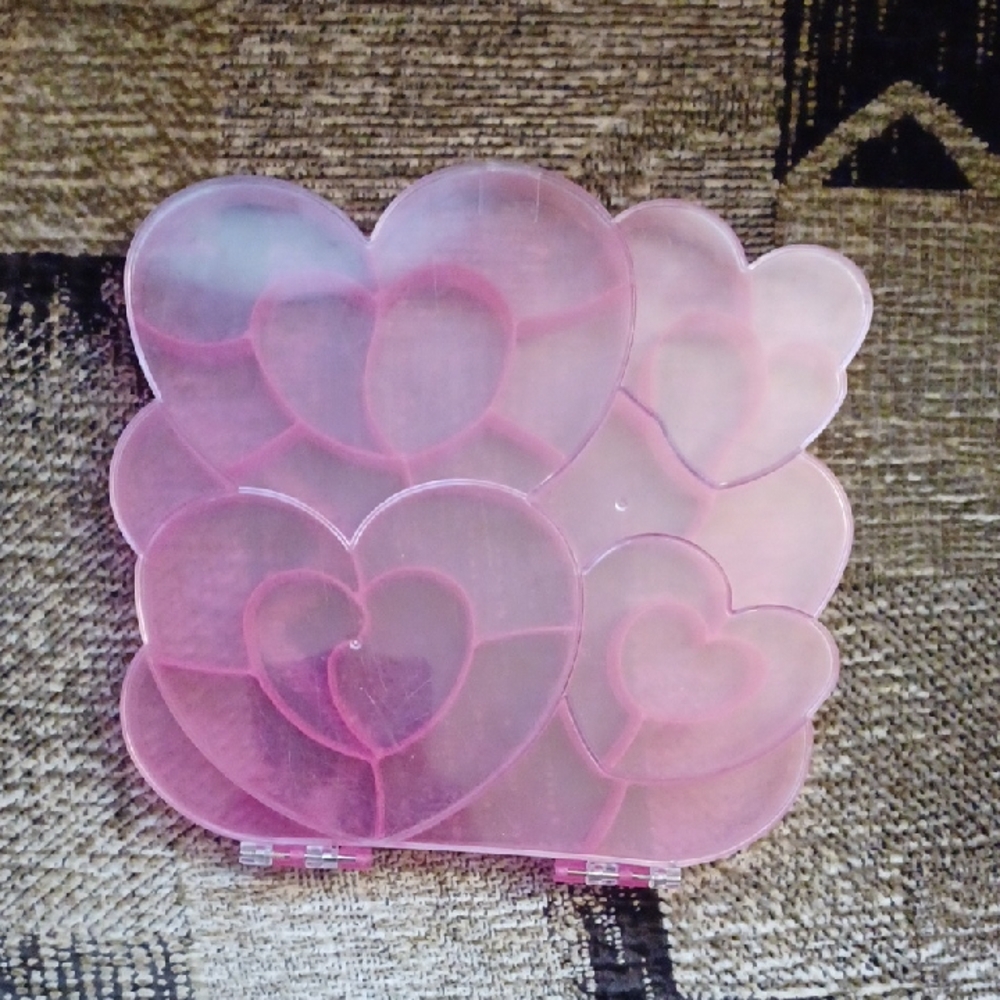 4/$30 Pink Heart-Shaped Organizer